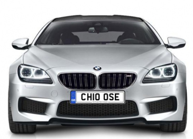 Choosing the Right Number Plate for the Right Person